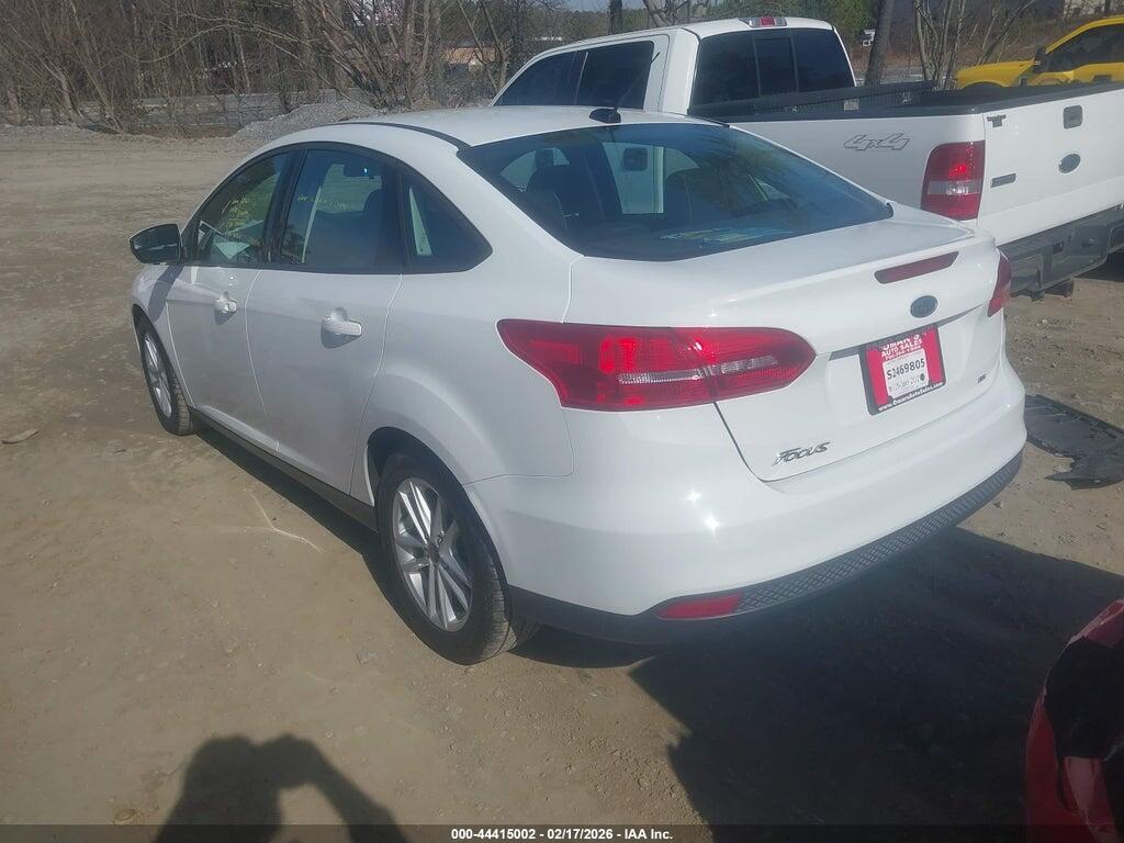 1FADP3F28HL304880 2017 FORD FOCUS photo no. 3