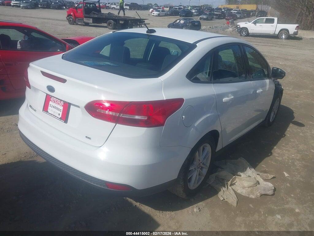 1FADP3F28HL304880 2017 FORD FOCUS photo no. 4