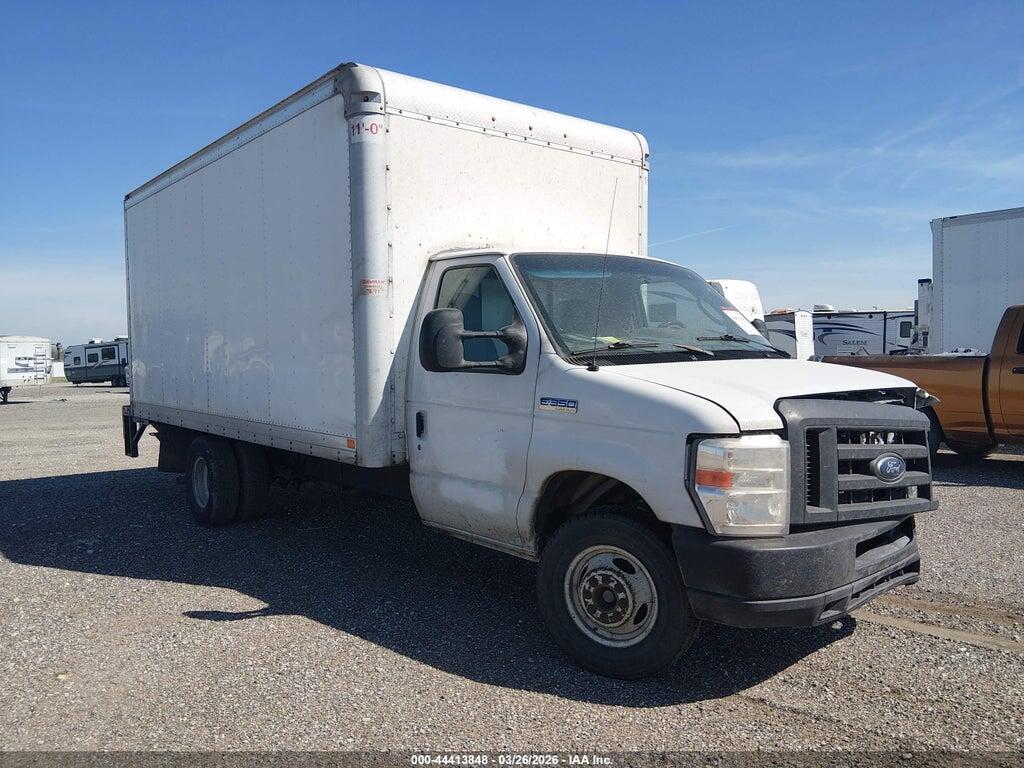1FDWE3FS6KDC49724 2019 FORD E-350 CUTAWAY photo no. 1