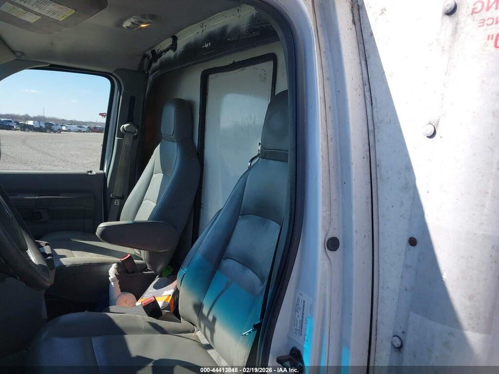 1FDWE3FS6KDC49724 2019 FORD E-350 CUTAWAY photo no. 6
