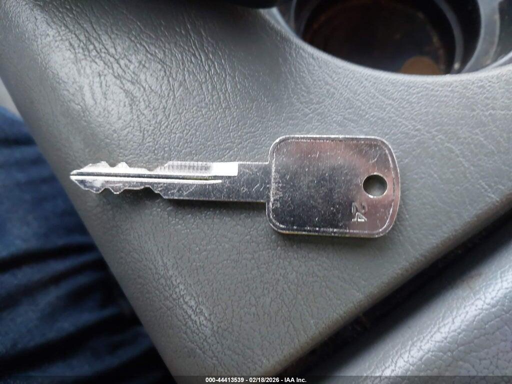 1FTWF32S04ED46275 2004 FORD F-350 photo no. 11