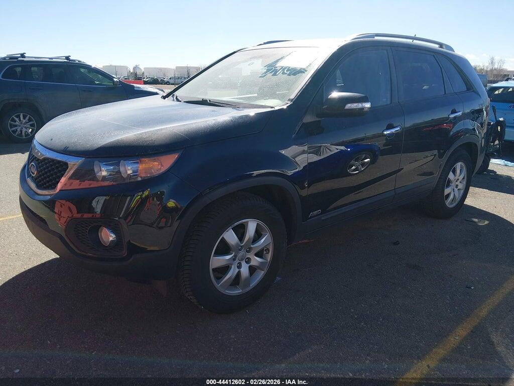 5XYKTCA65DG313422 2013 KIA SORENTO photo no. 2