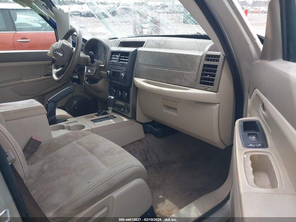 1J8GN28K08W154159 2008 JEEP LIBERTY photo no. 5