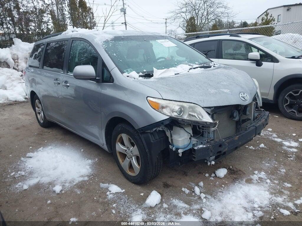 5TDKK3DC0FS657069 2015 TOYOTA SIENNA photo no. 1