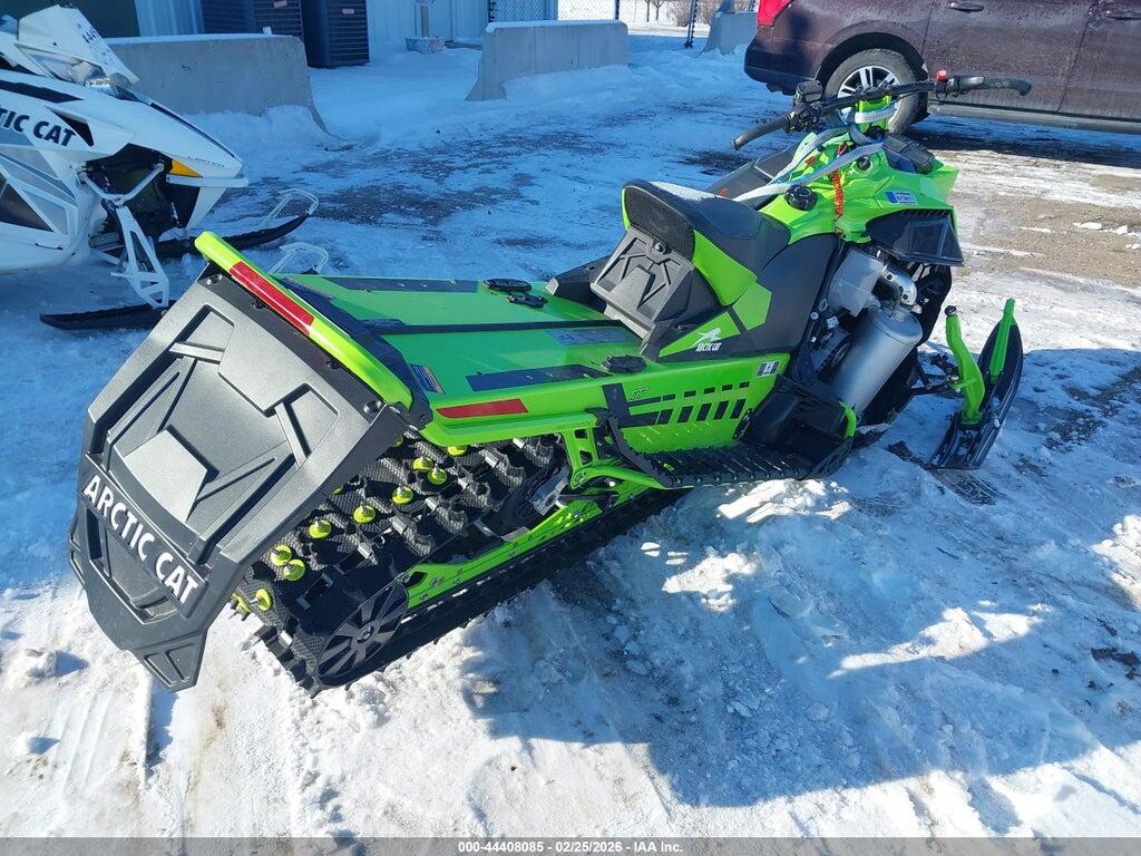 4UF1S2GG8RT103555 2024 ARCTIC CAT ZR 600 photo no. 4