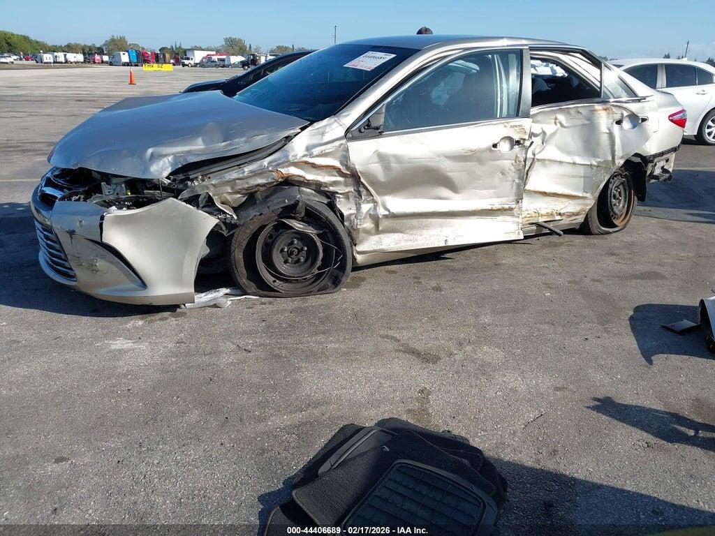 4T1BF1FK0HU660769 2017 TOYOTA CAMRY photo no. 6