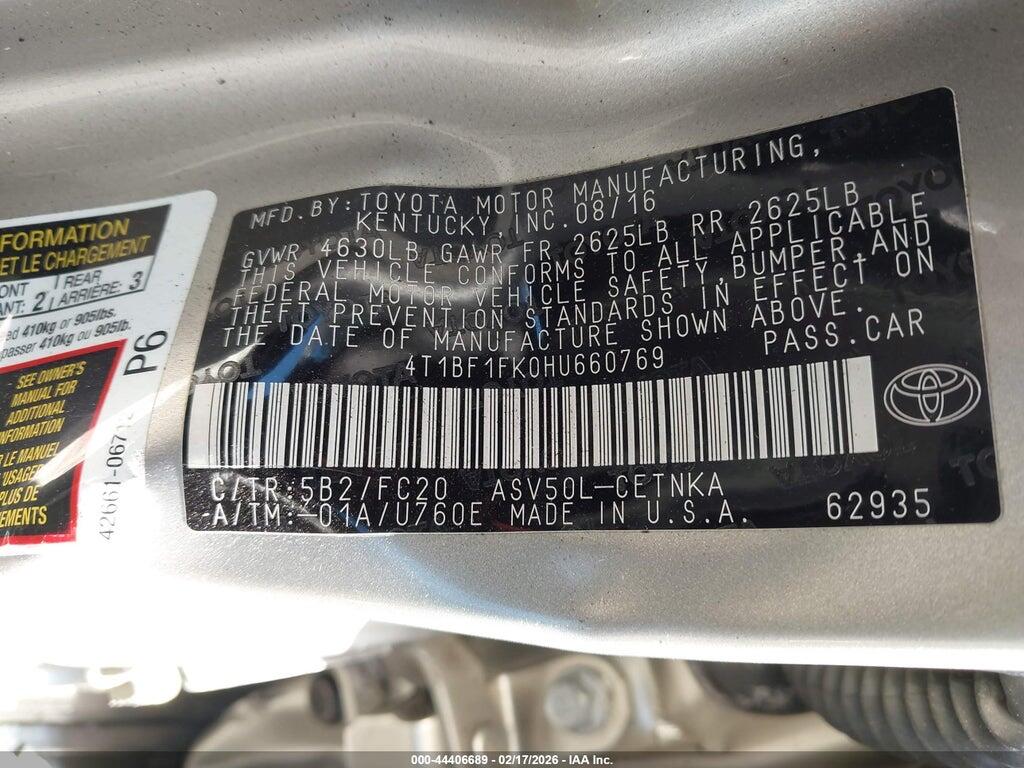 4T1BF1FK0HU660769 2017 TOYOTA CAMRY photo no. 9