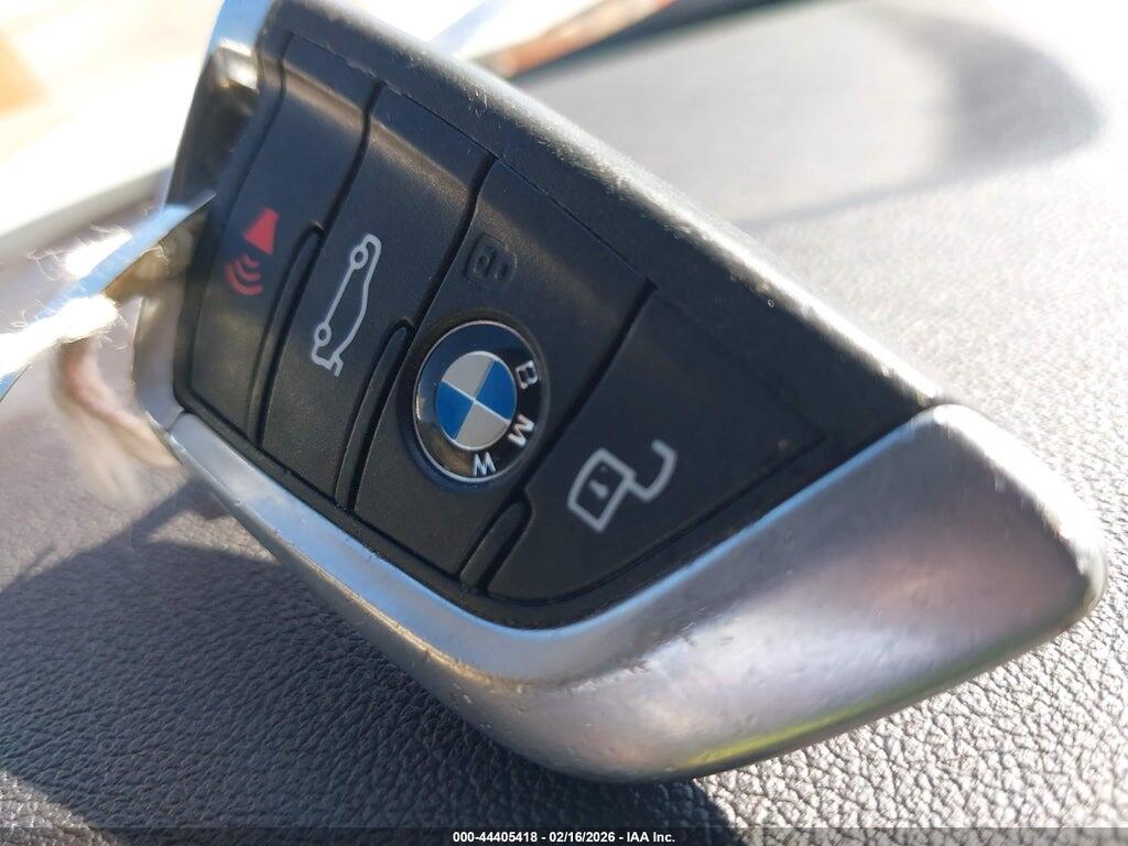 WBA5R1C56KFH18080 2019 BMW 330I photo no. 11