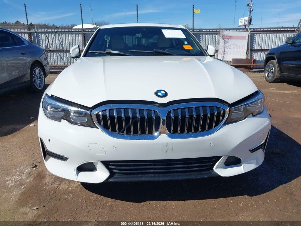 WBA5R1C56KFH18080 2019 BMW 330I photo no. 12