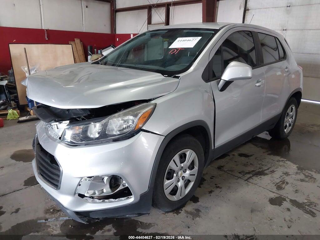 3GNCJKSB8JL220860 2018 CHEVROLET TRAX photo no. 2