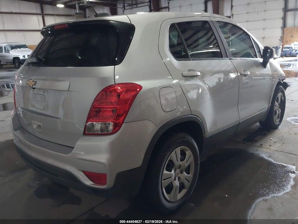 3GNCJKSB8JL220860 2018 CHEVROLET TRAX photo no. 4