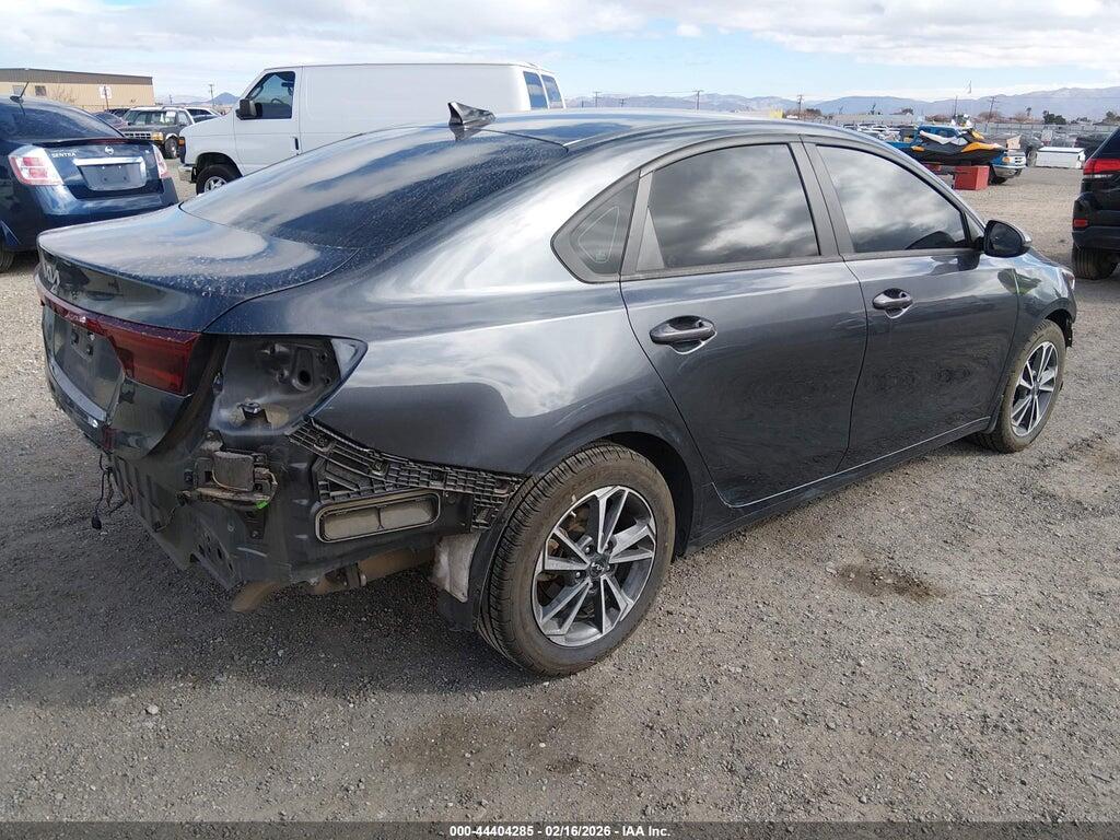 3KPF24AD2PE608746 2023 KIA FORTE photo no. 4