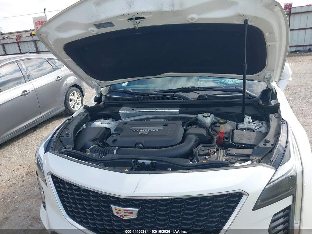 1GYFZER46MF007261 2021 CADILLAC XT4 photo no. 10