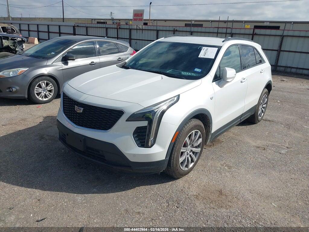 1GYFZER46MF007261 2021 CADILLAC XT4 photo no. 2