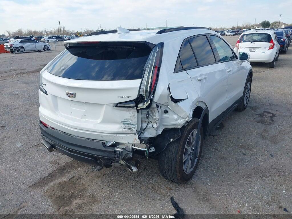 1GYFZER46MF007261 2021 CADILLAC XT4 photo no. 4