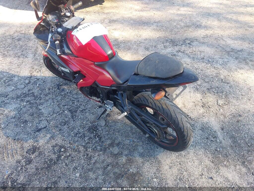 MH3RH06Y2FK004840 2015 YAMAHA YZFR3 photo no. 3