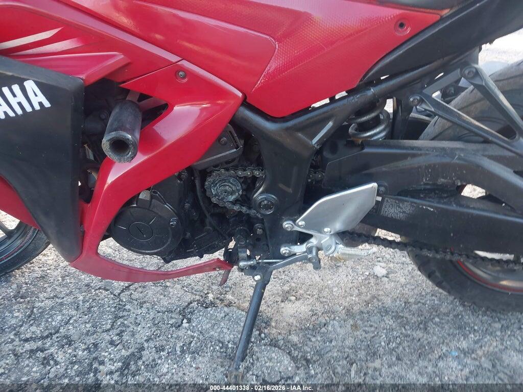 MH3RH06Y2FK004840 2015 YAMAHA YZFR3 photo no. 9