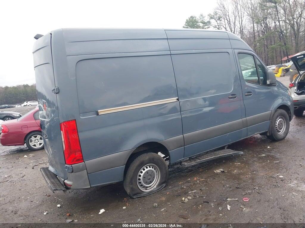 WD4PF0CD8KP079770 2019 MERCEDES-BENZ SPRINTER 2500 photo no. 4