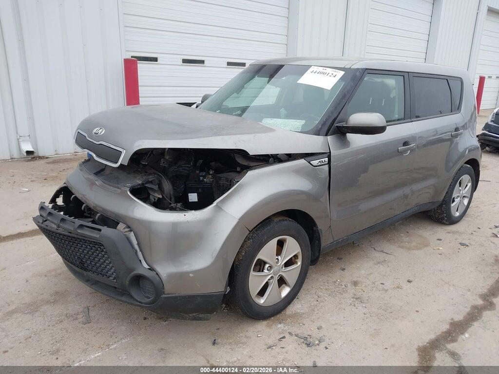 KNDJN2A26F7226996 2015 KIA SOUL photo no. 2