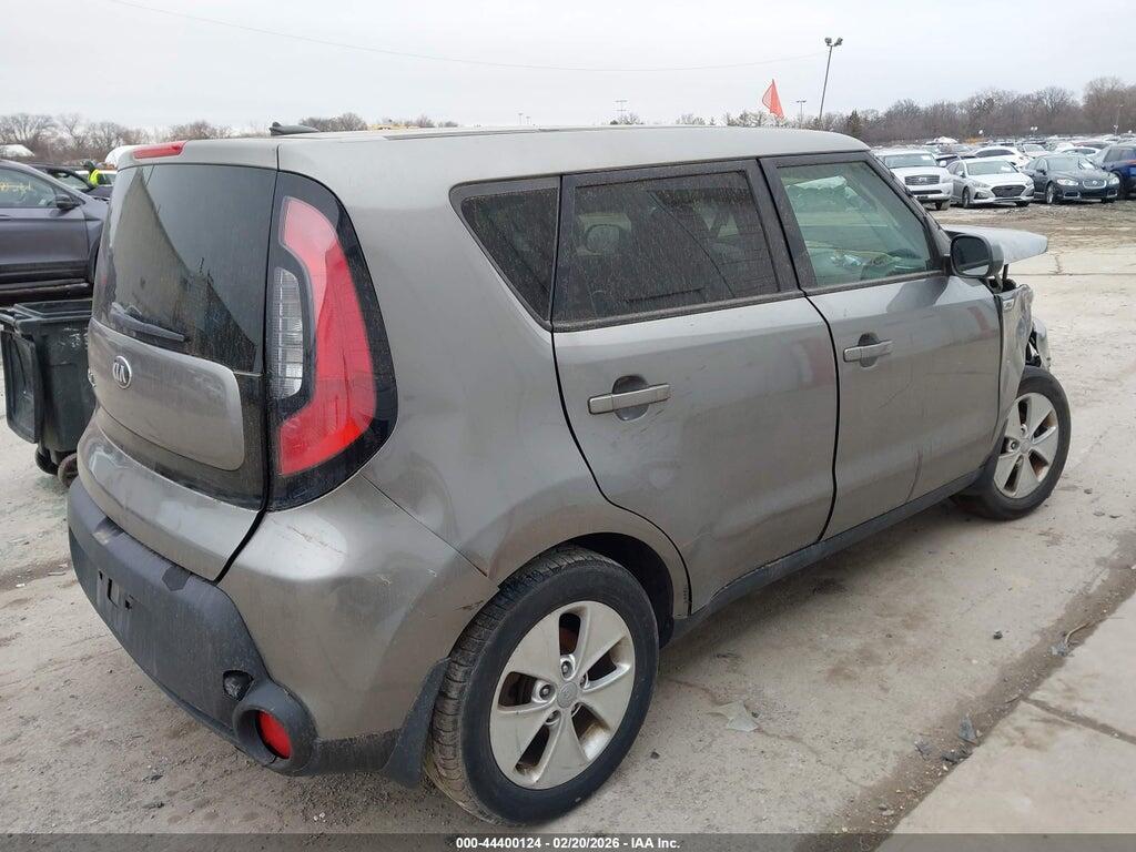 KNDJN2A26F7226996 2015 KIA SOUL photo no. 4