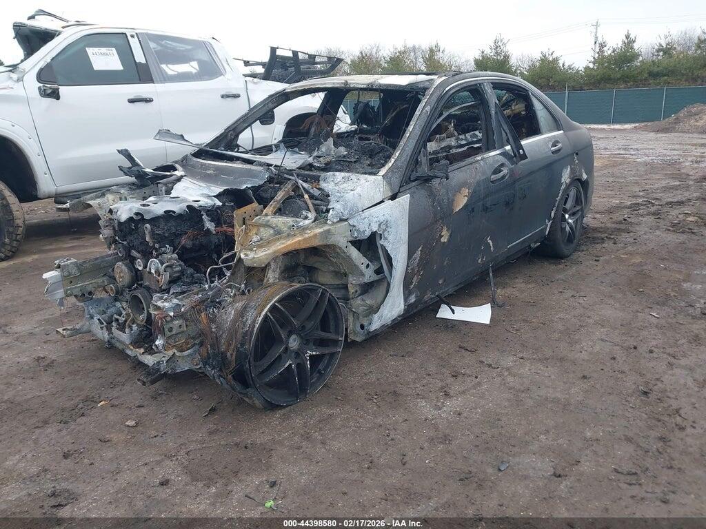 WDDGF4HBXDR271147 2013 MERCEDES-BENZ C 250 photo no. 2