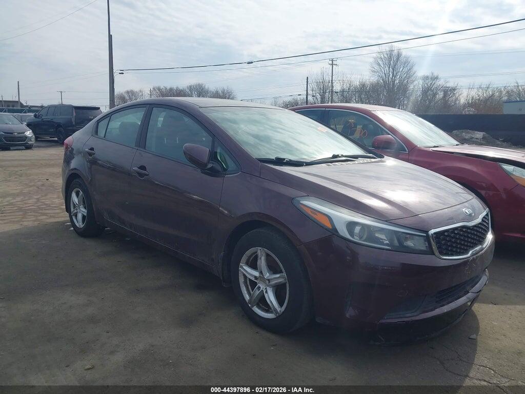 3KPFK4A78HE072462 2017 KIA FORTE photo no. 1