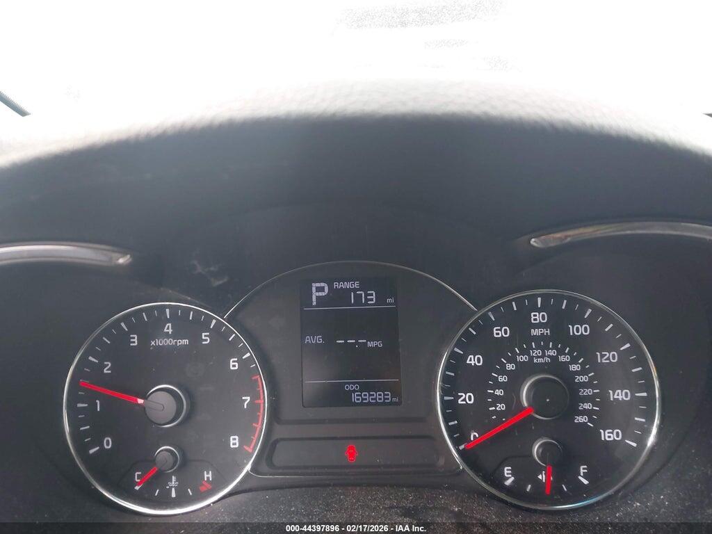 3KPFK4A78HE072462 2017 KIA FORTE photo no. 7