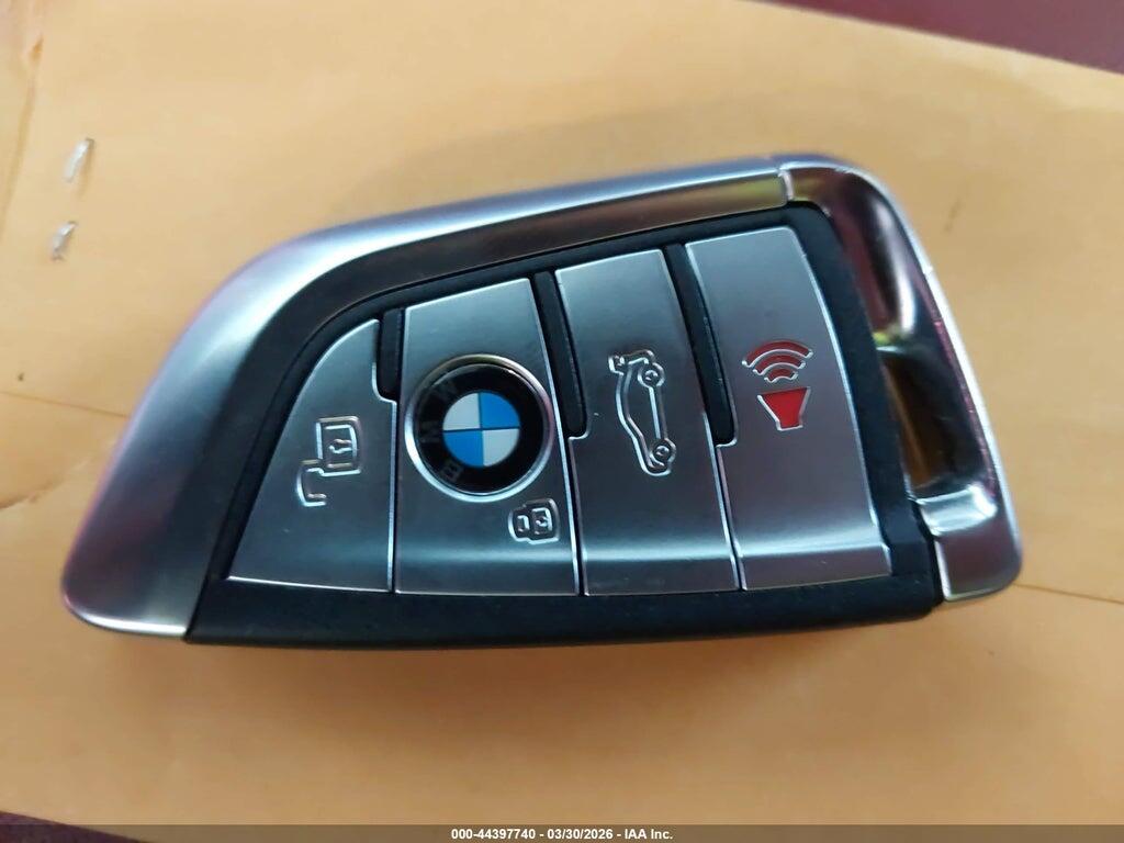 5YMJU0C05P9N76992 2023 BMW X5 M photo no. 11
