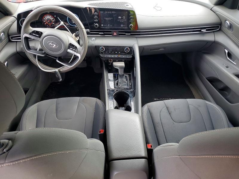 2022 HYUNDAI ELANTRA SEL — Фото 8 из 12