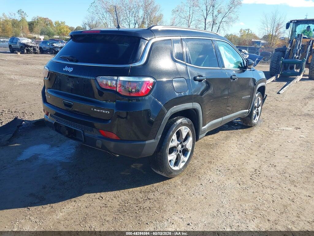3C4NJDCB7JT493705 2018 JEEP COMPASS photo no. 4