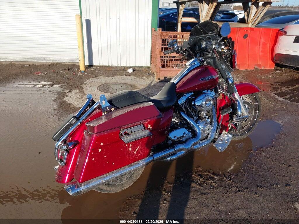 1HD1KBM16DB600754 2013 HARLEY-DAVIDSON FLHX photo no. 4