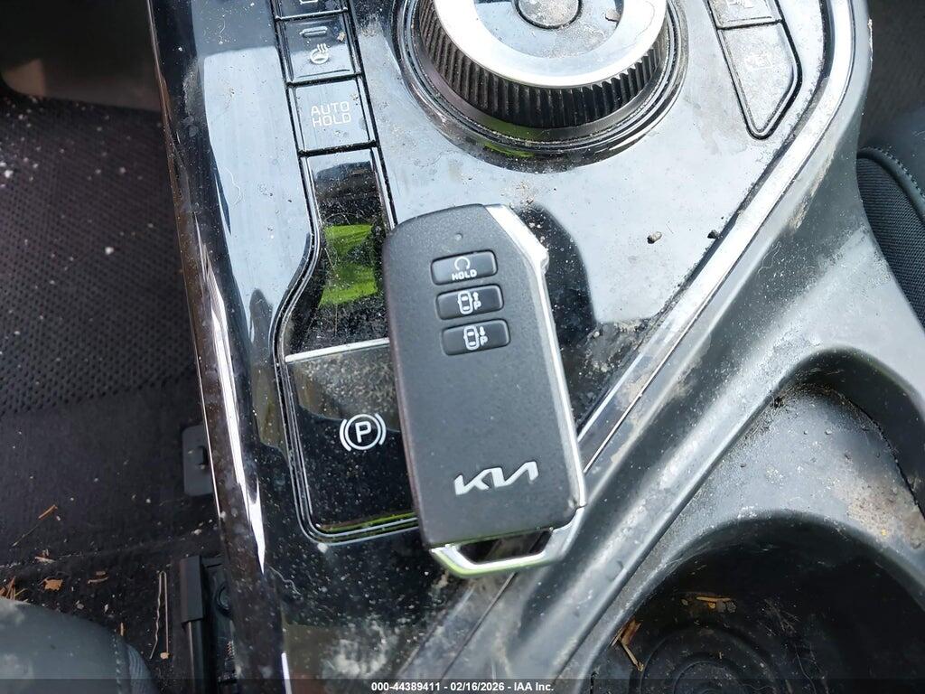 KNDCT3L16P5060999 2023 KIA NIRO EV photo no. 11