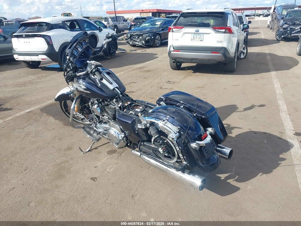 1HD1KBC13KB610673 2019 HARLEY-DAVIDSON FLHX photo no. 3