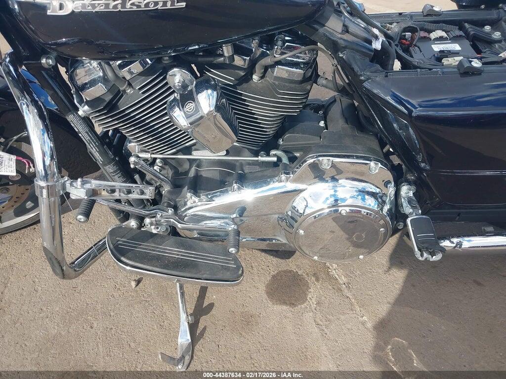 1HD1KBC13KB610673 2019 HARLEY-DAVIDSON FLHX photo no. 9