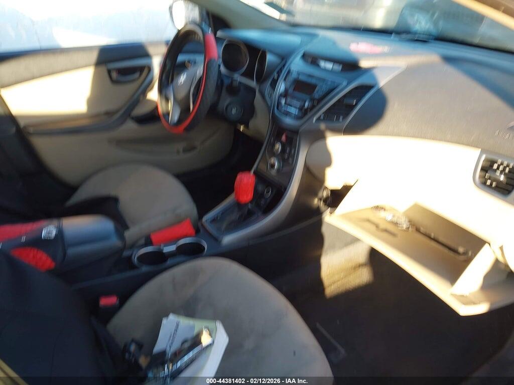 5NPDH4AE8GH743790 2016 HYUNDAI ELANTRA photo no. 5