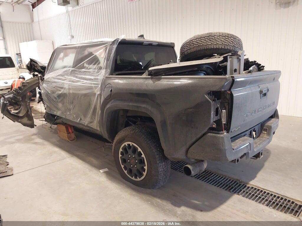 3TMLB5JN4RM087006 2024 TOYOTA TACOMA photo no. 3