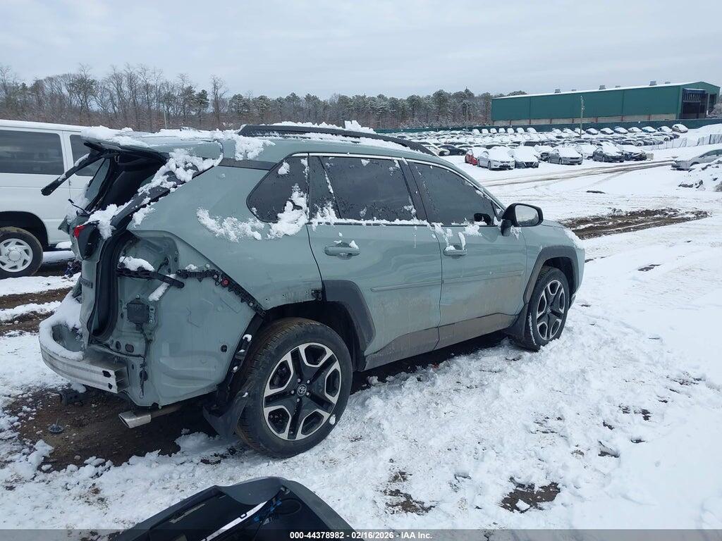 2T3J1RFV1KW004064 2019 TOYOTA RAV4 photo no. 4