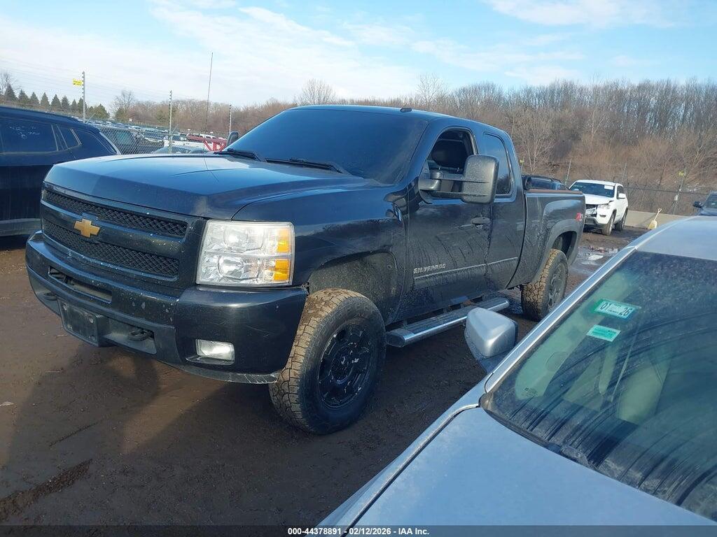 1GCSKSE31AZ127726 2010 CHEVROLET SILVERADO 1500 photo no. 2