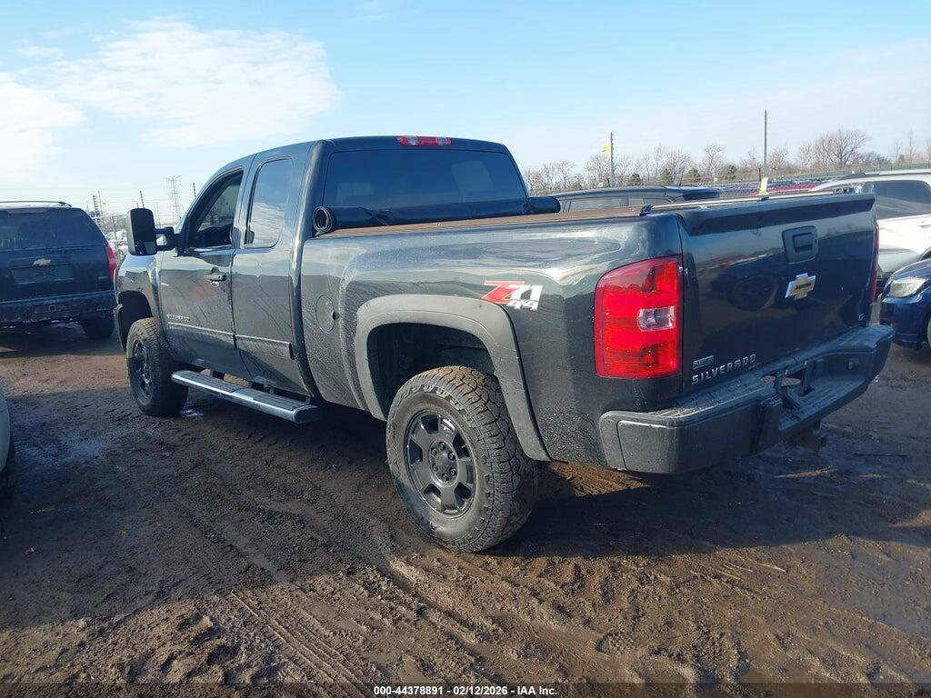 1GCSKSE31AZ127726 2010 CHEVROLET SILVERADO 1500 photo no. 3