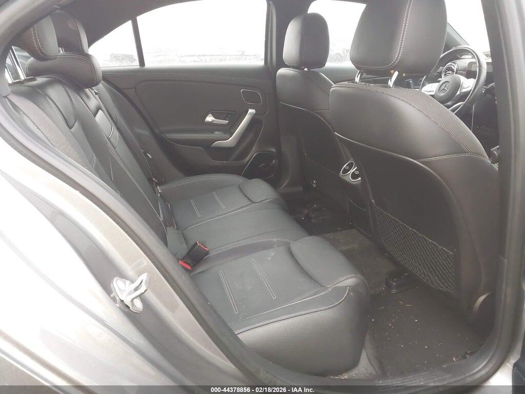 WDD3G4FB2KW023312 2019 MERCEDES-BENZ A 220 photo no. 8