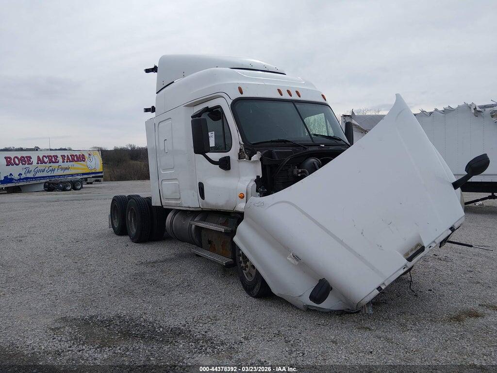 1FUJGLDVXFLGM6432 2015 FREIGHTLINER CASCADIA 125 photo no. 1