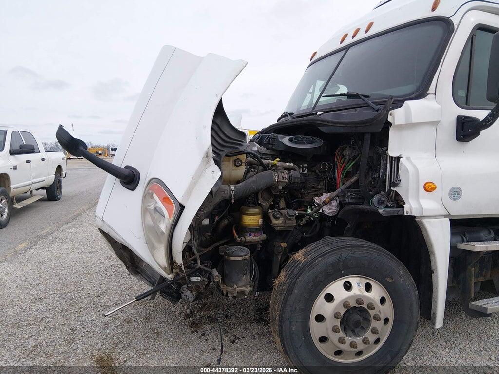 1FUJGLDVXFLGM6432 2015 FREIGHTLINER CASCADIA 125 photo no. 11