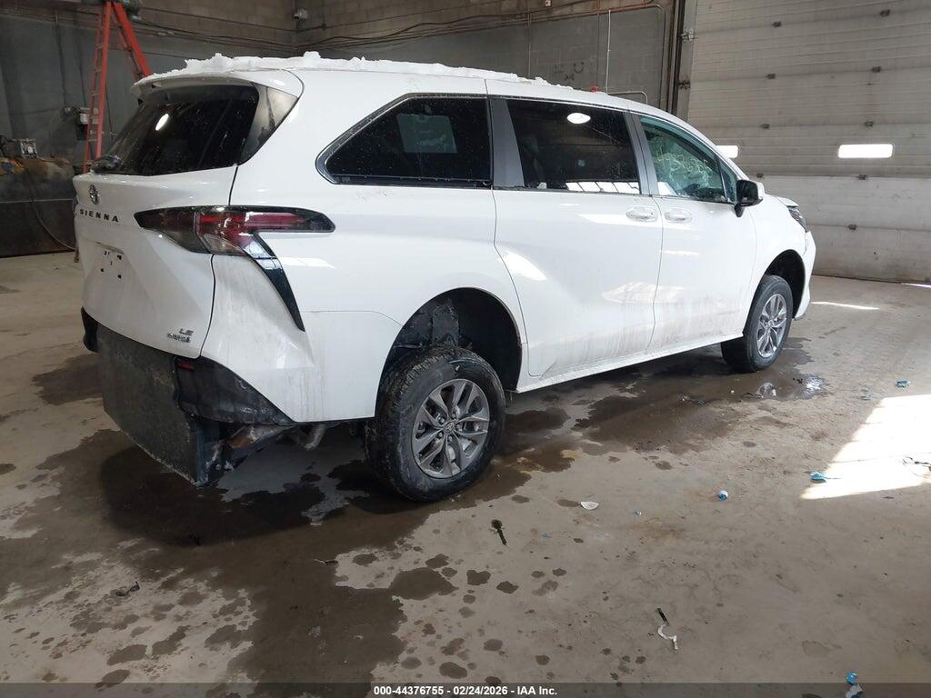 5TDKRKEC7RS190791 2024 TOYOTA SIENNA photo no. 4
