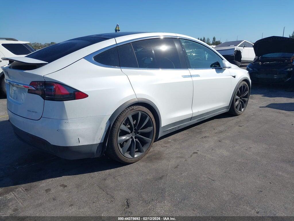 5YJXCAE20LF243934 2020 TESLA MODEL X photo no. 4
