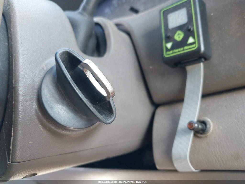 1FTWX32F9YEE46817 2000 FORD F-350 photo no. 10