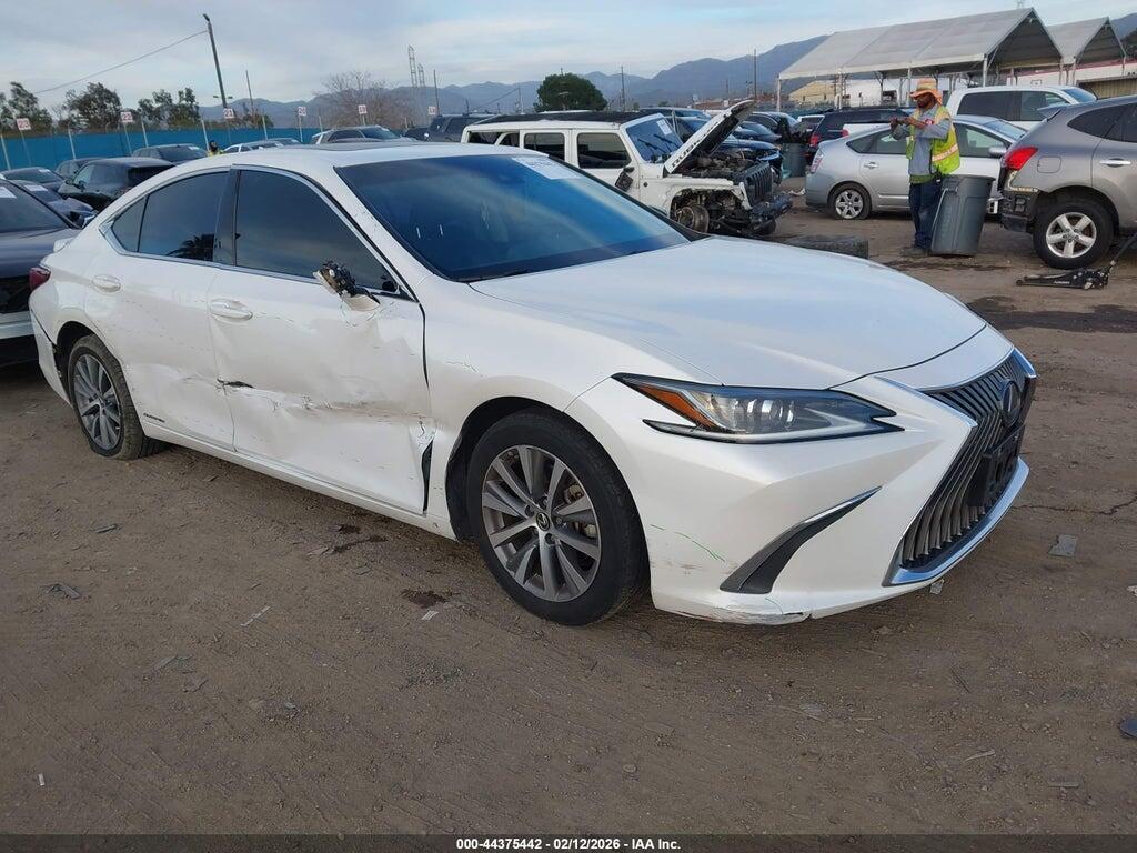 58ACA1C17MU010211 2021 LEXUS ES 300H photo no. 1