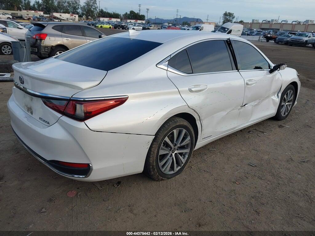 58ACA1C17MU010211 2021 LEXUS ES 300H photo no. 4