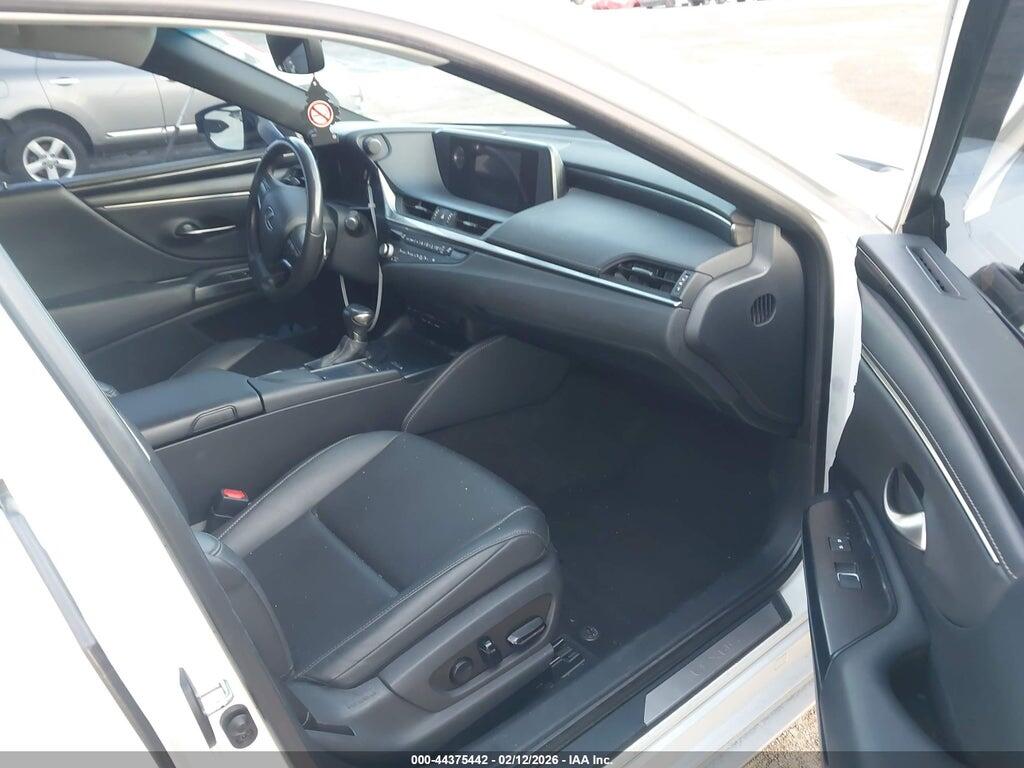 58ACA1C17MU010211 2021 LEXUS ES 300H photo no. 5