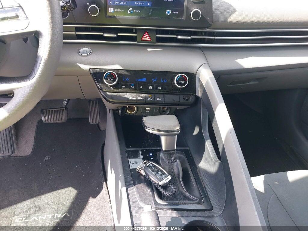 5NPLM4AG8MH007128 2021 HYUNDAI ELANTRA photo no. 11