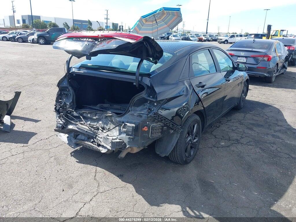 5NPLM4AG8MH007128 2021 HYUNDAI ELANTRA photo no. 4